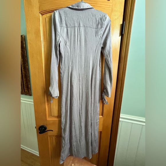 19. UO Chapman Midi Shirt
Dress Lavender size M - Picture 9 of 12